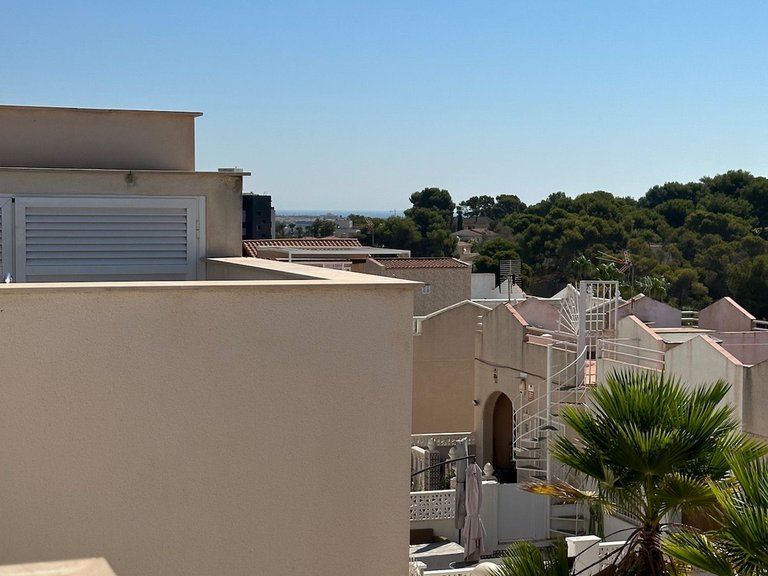 Apartment for Sale in Urbanizacion Los Balcones, Alicante 16
