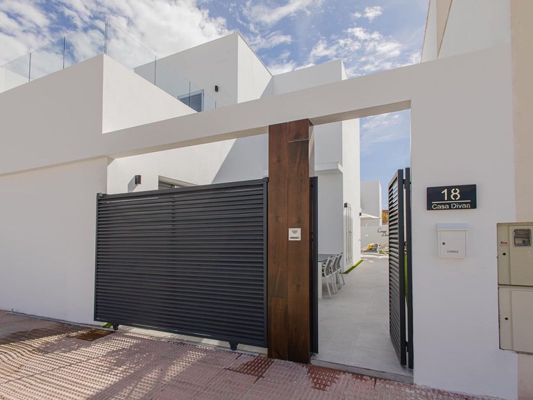Villa for Sale in San Fulgencio, Alicante 4