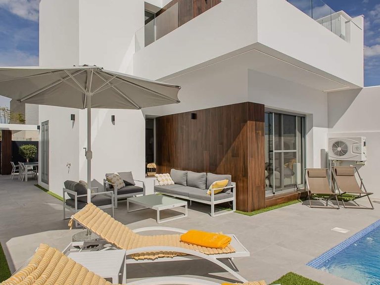 Villa for Sale in San Fulgencio, Alicante 16