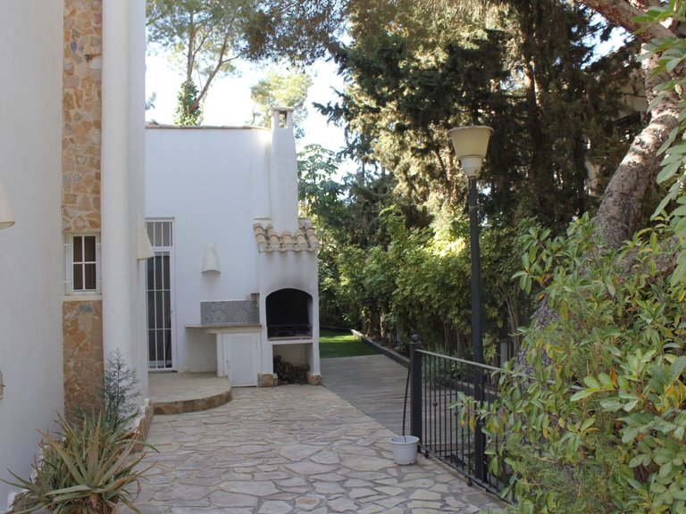Villa for Sale in Dehesa De Campoamor, Alicante 5
