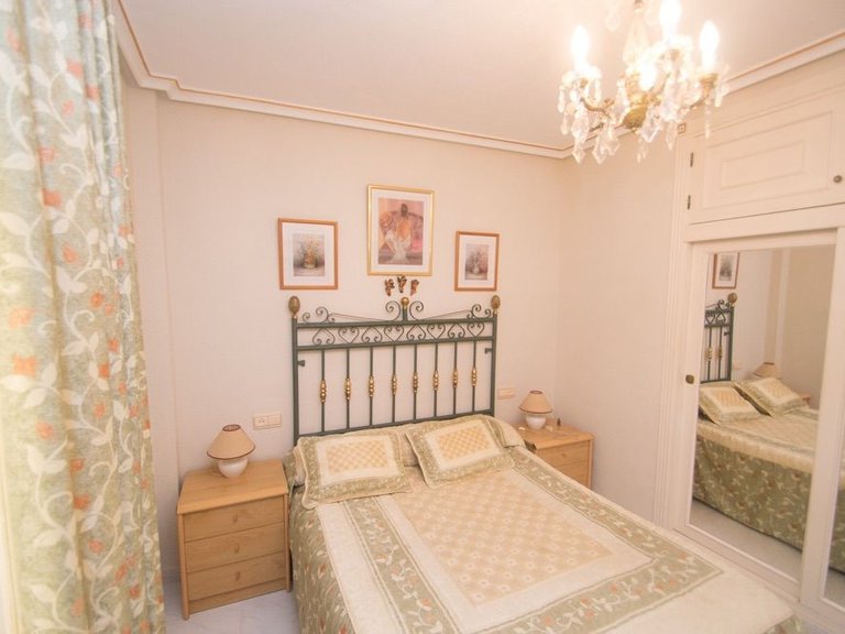 Apartment for Sale in Torrevieja, Alicante 28