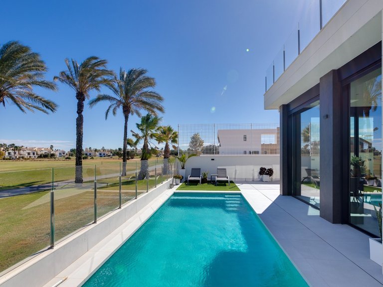 Villa for Sale in Pilar De La Horadada, Alicante 11