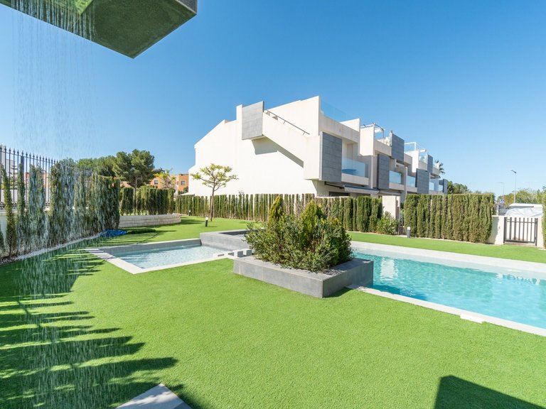 Apartment for Sale in Urbanizacion Los Balcones, Alicante 49