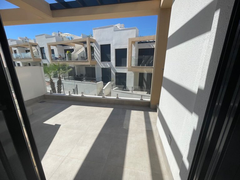 Apartment for Sale in Villamartin, Alicante 2