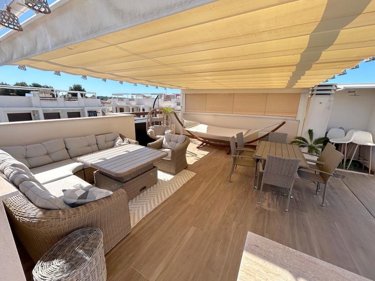 Apartment for Sale in Urbanizacion Los Balcones, Alicante 9