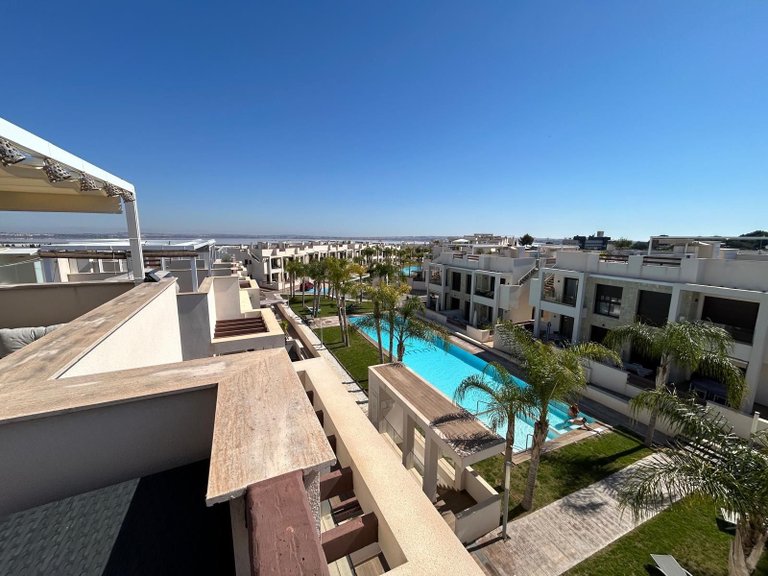 Apartment for Sale in Urbanizacion Los Balcones, Alicante 3