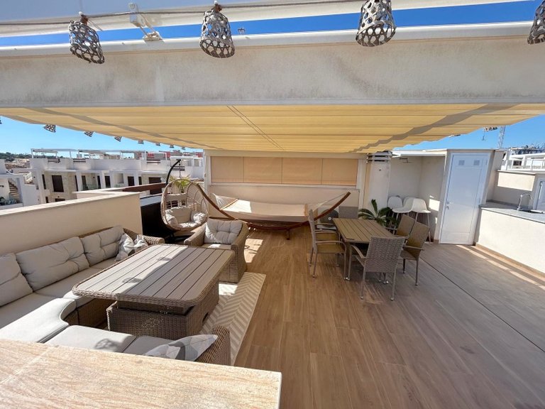 Apartment for Sale in Urbanizacion Los Balcones, Alicante 27