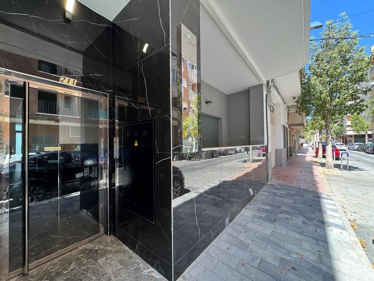 Apartment for Sale in Torrevieja, Alicante 18