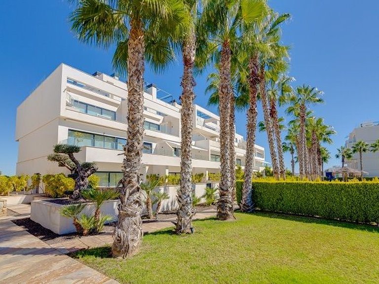 Apartment for Sale in Dehesa De Campoamor, Alicante 2