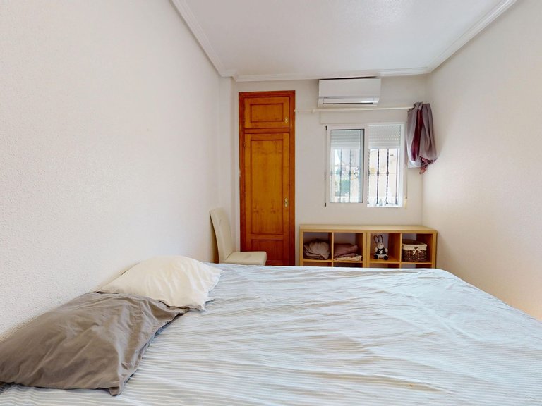 Apartment for Sale in La Zenia, Alicante 12