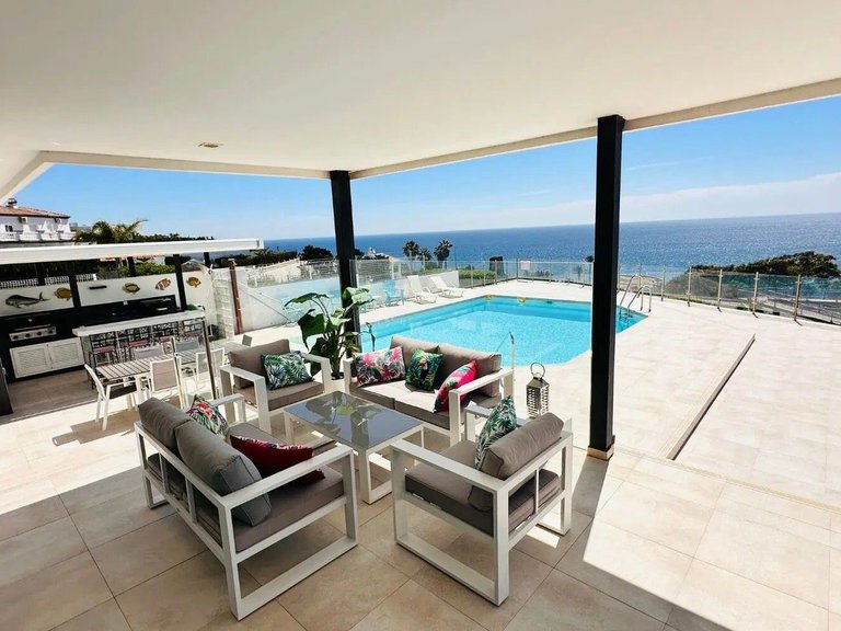 Villa for Sale in Manilva, Malaga 1