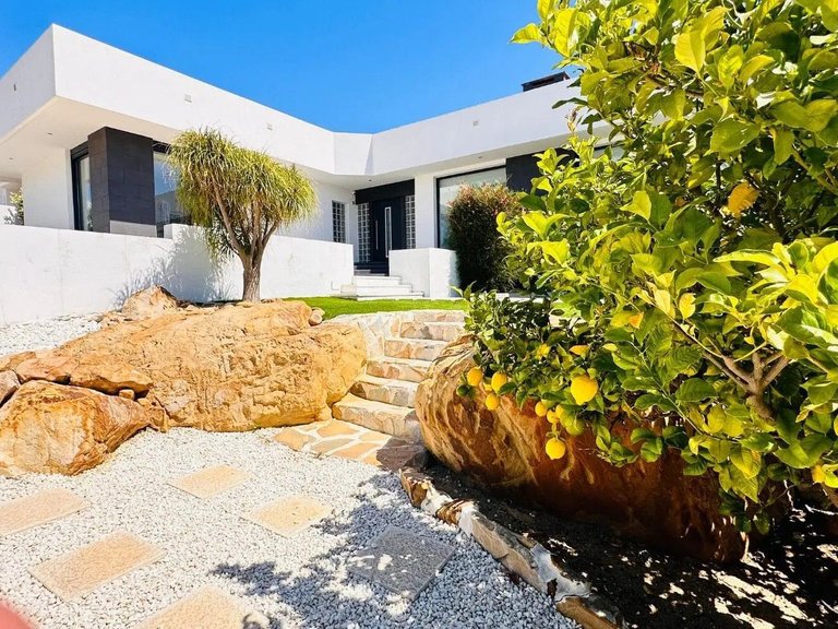 Villa for Sale in Manilva, Malaga 5