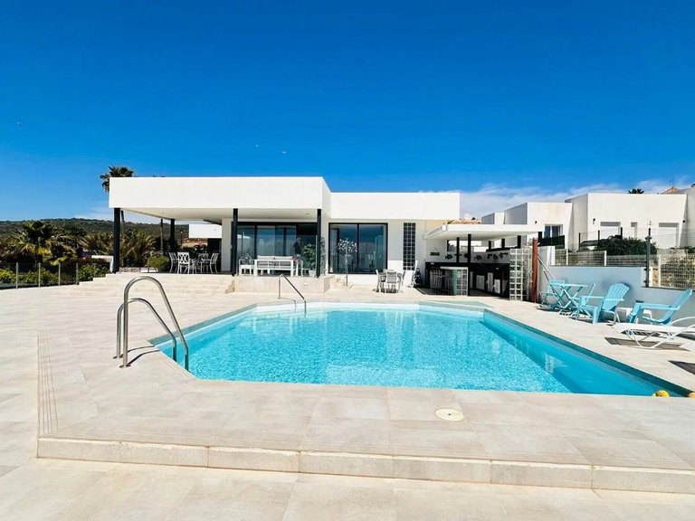 Villa for Sale in Manilva, Malaga 8