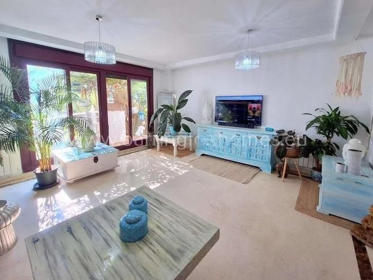 Apartment for Sale in Casares, Malaga 9