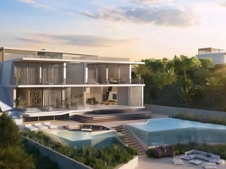 Villa for Sale in Marbella, Malaga 3