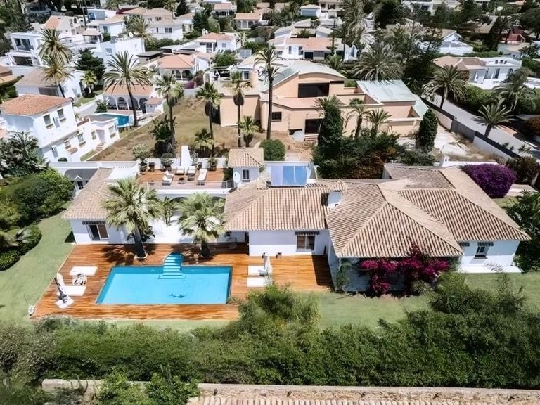 Villa for Sale in Marbella, Malaga 2