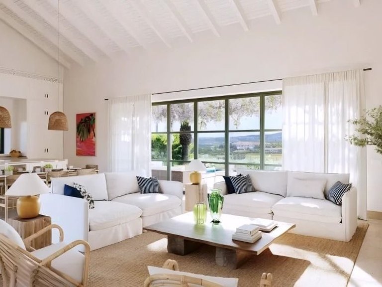 Villa for Sale in Casares, Malaga 5