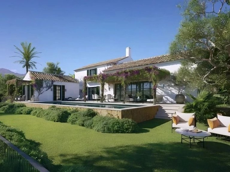Villa for Sale in Casares, Malaga 2
