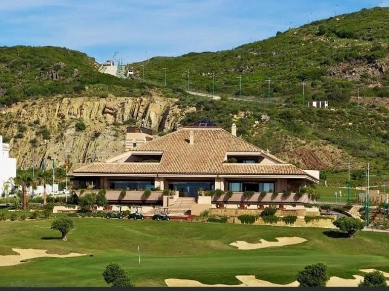 Apartment for Sale in Estepona, Malaga 11