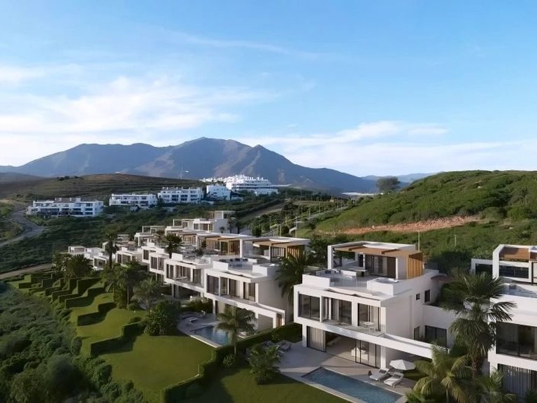 Villa for Sale in Casares, Malaga 2