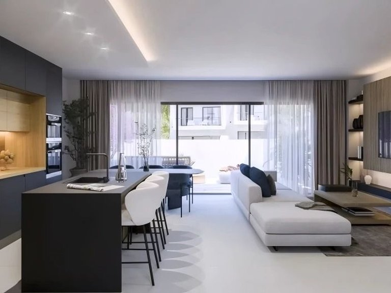 Town House for Sale in Estepona, Malaga 8