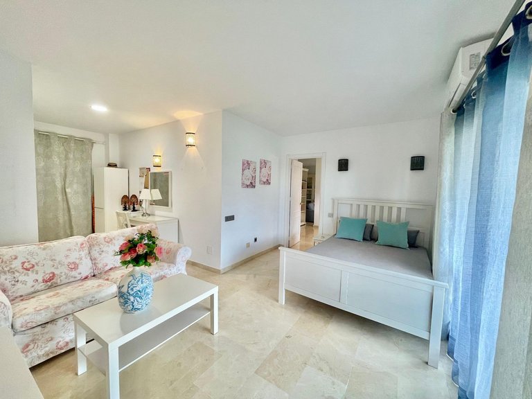 Apartment for Rent in Marbella, Malaga 12