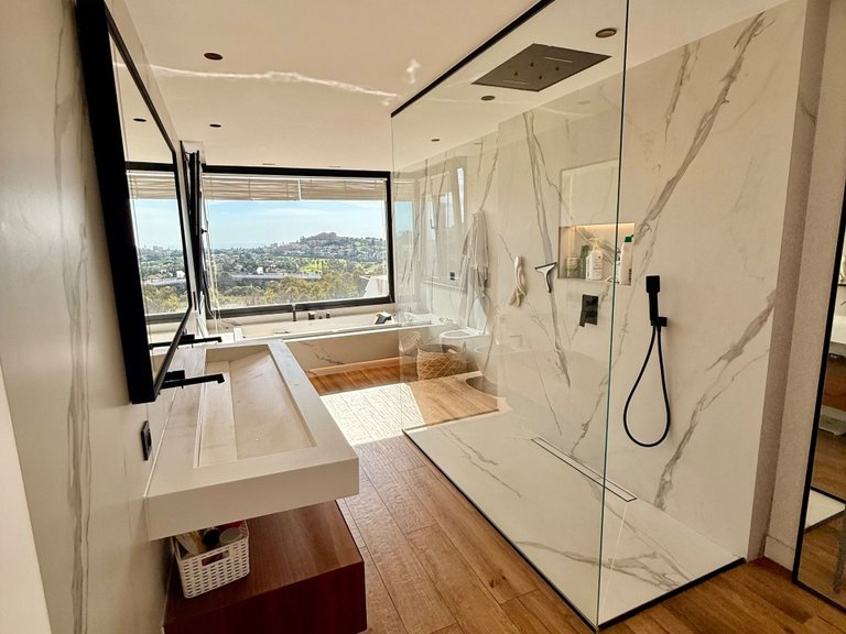 Town House for Sale in Benahavís, Malaga 18