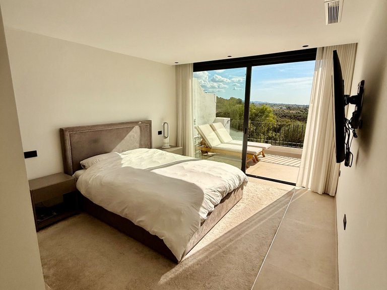 Town House for Sale in Benahavís, Malaga 16