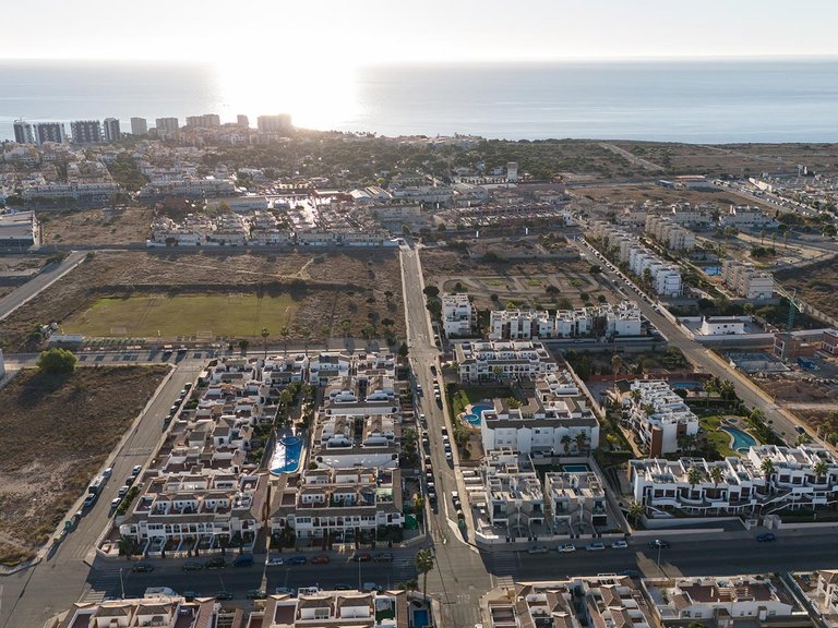 Villa for Sale in Pilar de la Horadada, Alicante 23