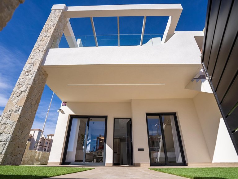 Villa for Sale in Pilar de la Horadada, Alicante 18
