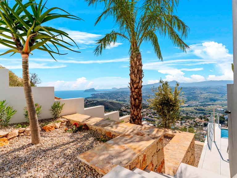 Villa for Sale in Benitatxell, Alicante 20