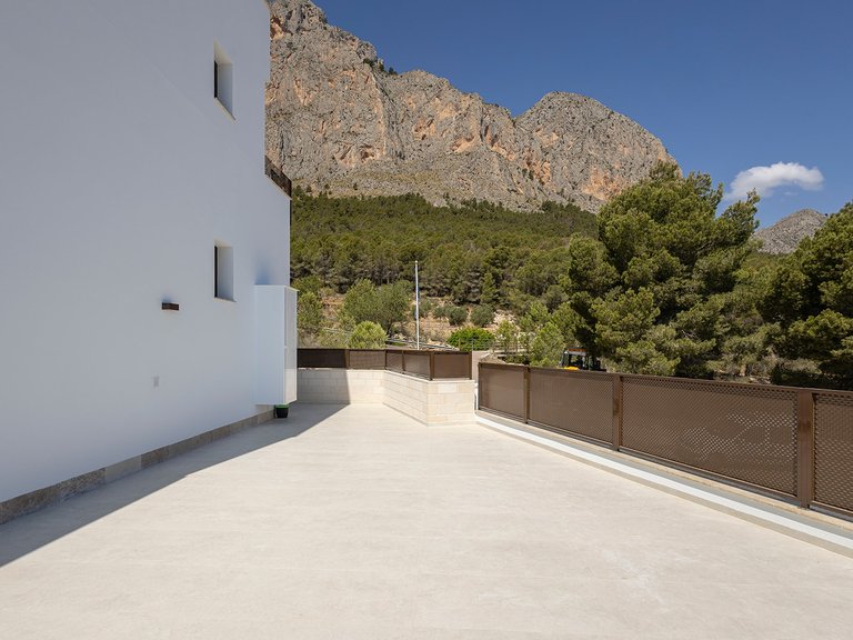 Villa for Sale in Polop de la Marina, Alicante 39