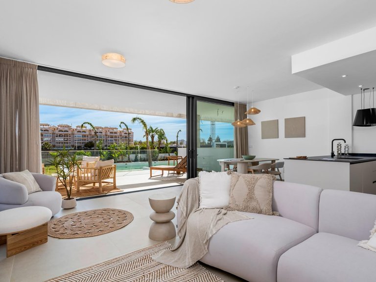Villa for Sale in La Manga Del Mar Menor, Costa Cálida 10