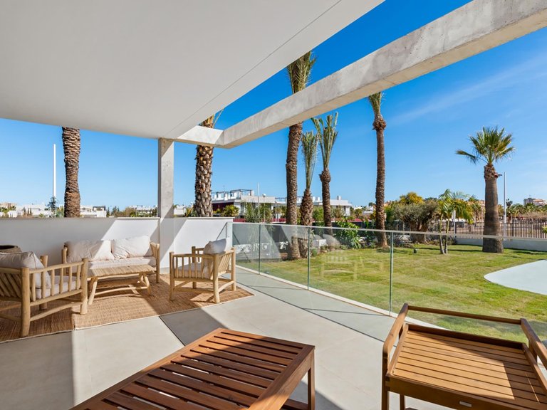 Villa for Sale in La Manga Del Mar Menor, Costa Cálida 6