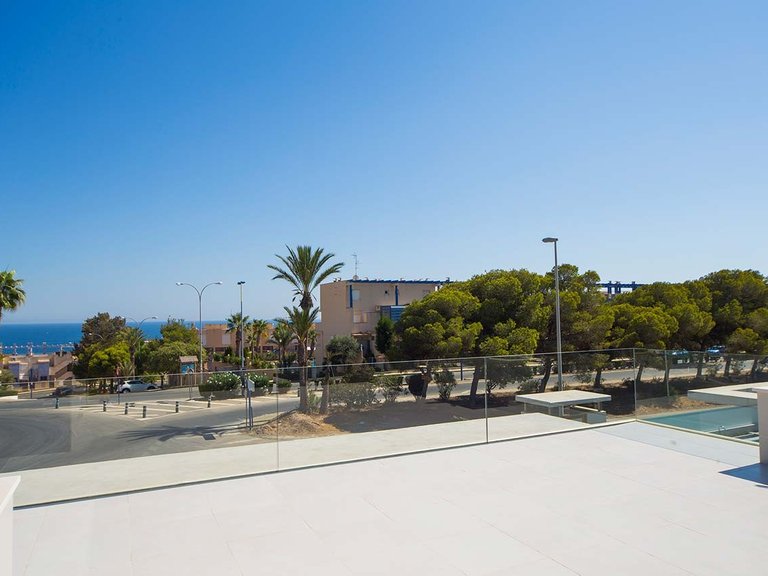 Villa for Sale in Orihuela Costa, Alicante 10