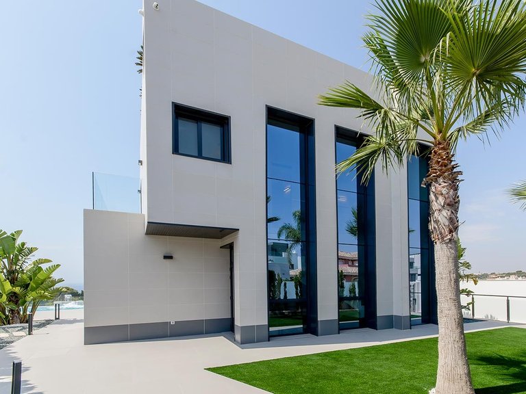 Villa for Sale in Orihuela Costa, Alicante 18