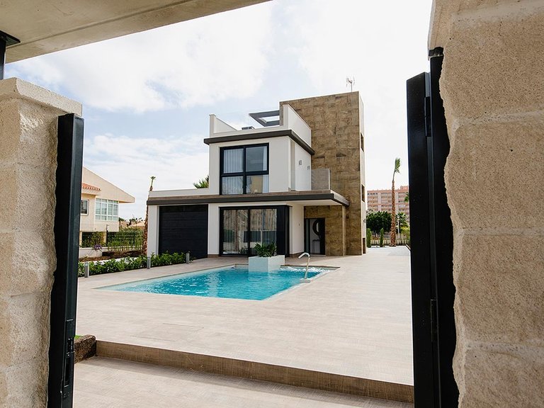 Villa for Sale in Orihuela Costa, Alicante 19