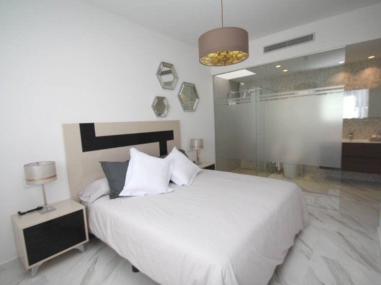 Villa for Sale in San Miguel de Salinas, Alicante 6