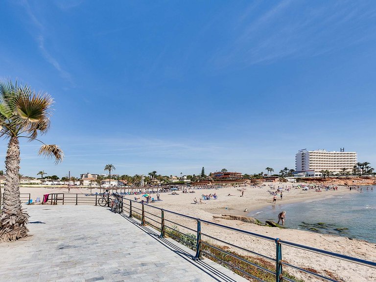 Villa for Sale in Orihuela Costa, Alicante 14