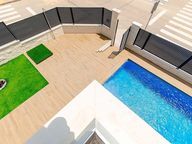 Villa for Sale in Los Montesinos, Alicante 28