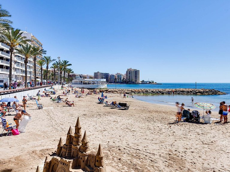 Apartment for Sale in Torrevieja, Alicante 20