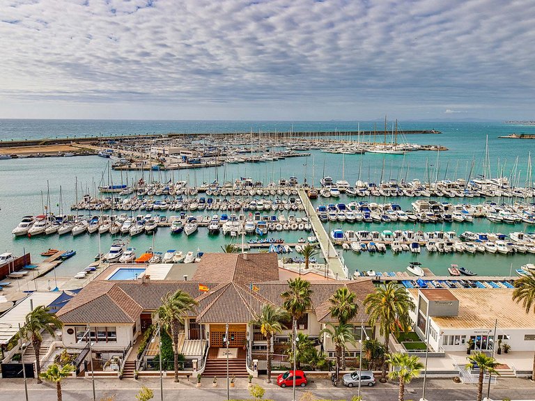 Apartment for Sale in Torrevieja, Alicante 18