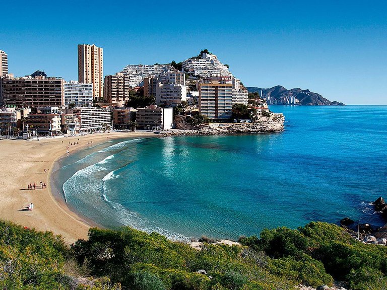 Villa for Sale in Finestrat, Alicante 12