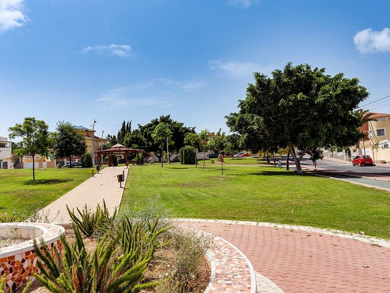 Villa for Sale in Torrevieja, Alicante 35