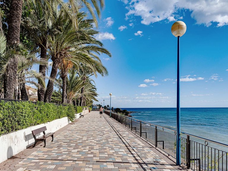 Penthouse for Sale in Orihuela Costa, Alicante 16