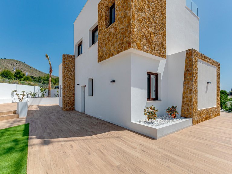 Villa for Sale in Finestrat, Alicante 4