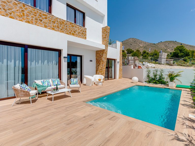 Villa for Sale in Finestrat, Alicante 3