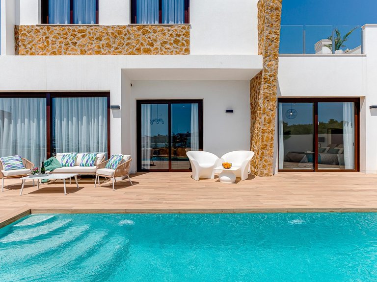 Villa for Sale in Finestrat, Alicante 2