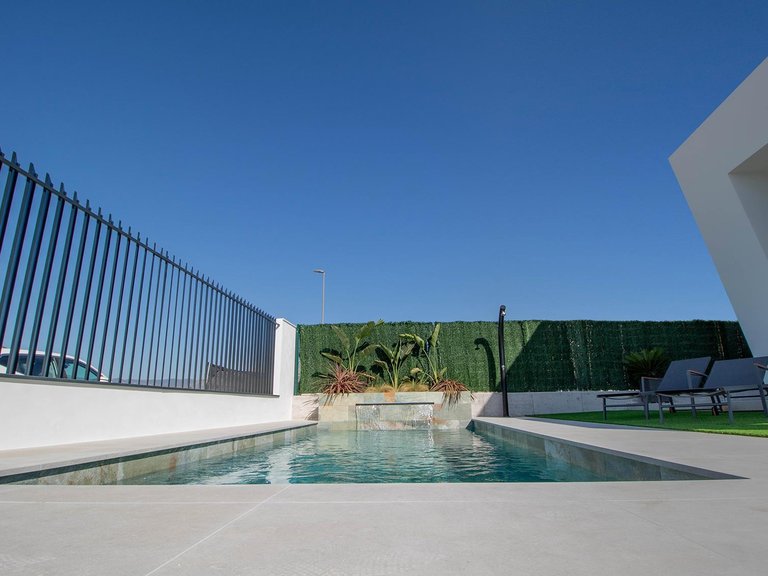 Villa for Sale in Finestrat, Alicante 3