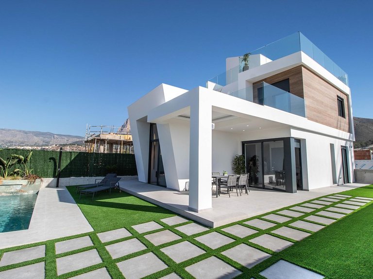 Villa for Sale in Finestrat, Alicante 32